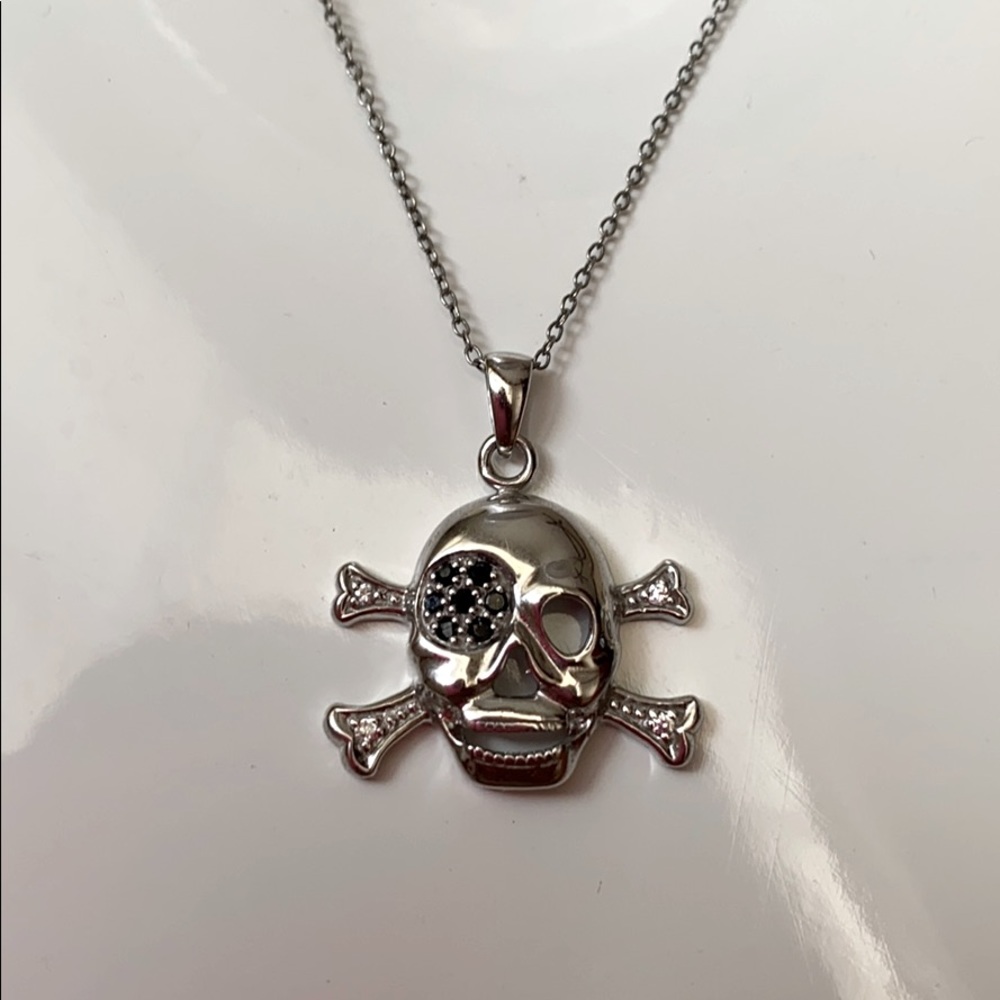 Sterling Silver Skull and Crossbones necklace